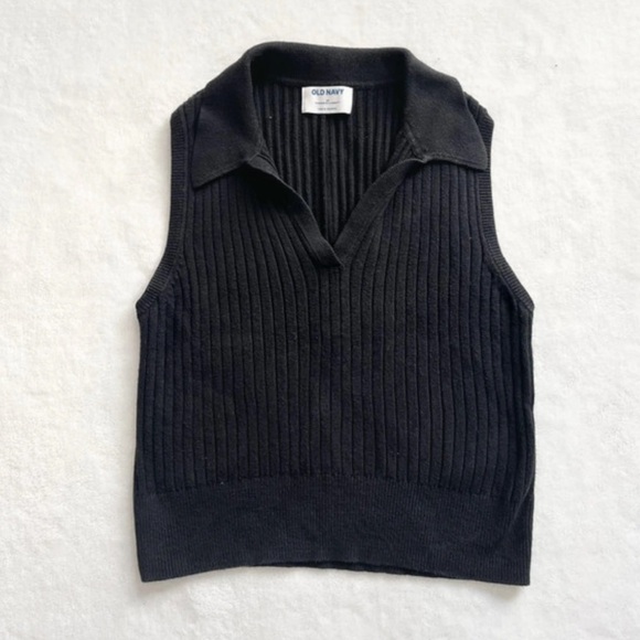 Old Navy Black Ribbed Cropped Pullover Knit Sweater Vest Top Women’s Medium - Picture 1 of 4